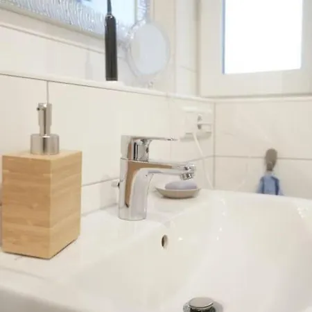 Design Im Zentrum Von 科布倫茨
